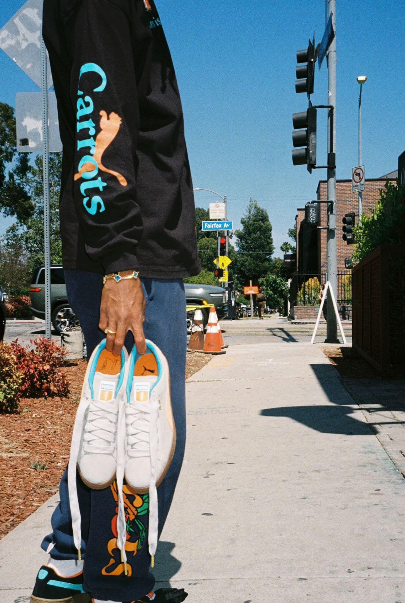 SNEAKERS IS MY THERAPY LONG SLEEVE                     BY LOVE ALWAYS    CARROTS X PUMA